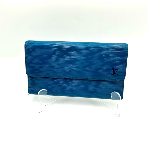 Louis Vuitton Handbags - Louis Vuitton Blue Epi Leather International Wallet #1135